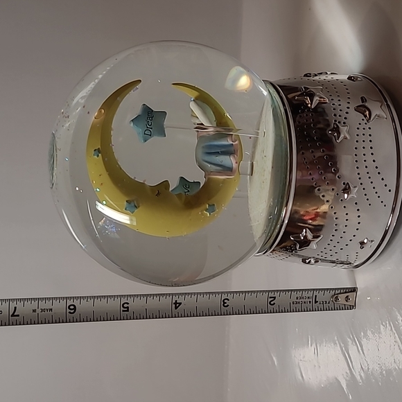 Reed and Barton sweet dream silver plated musical water globe - Picture 4 of 8